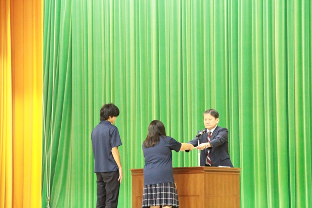 表彰IMG_9328 - コピー.JPG